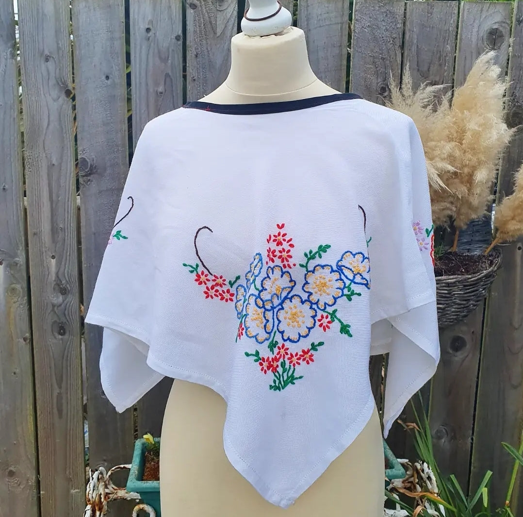 Embroidered cotton cloth top