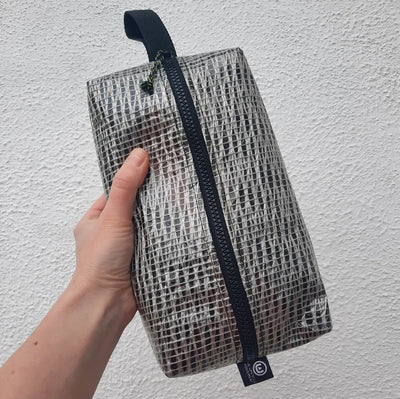 Crew washbag - upcycled sail