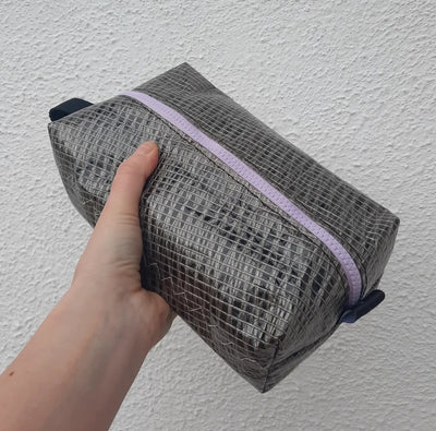 Crew washbag - upcycled sail